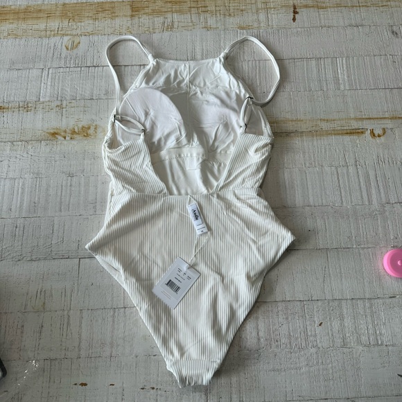 Andie Swim the Asbury Rib One Piece Swimsuit‎ NWT size Medium in Coco High Neck - Picture 9 of 9